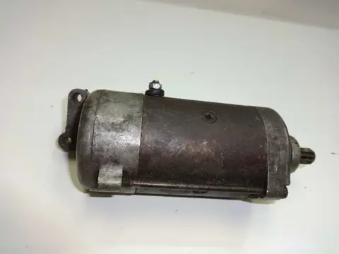 STARTMOTOR Honda CB 400 1978 - 1981 / 1978 - 1984 / 1977 -