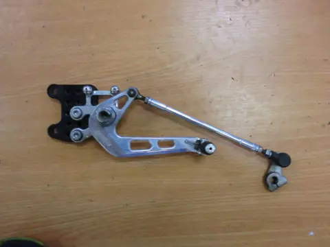 LINKER SCHETSPLAAT Suzuki GSX R 1000 2000 - 2002