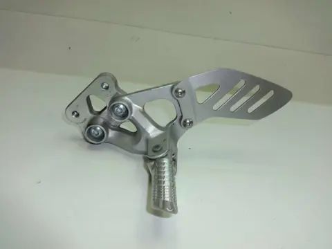 LINKER SCHETSPLAAT Suzuki GSX R 600 2006 - 2007