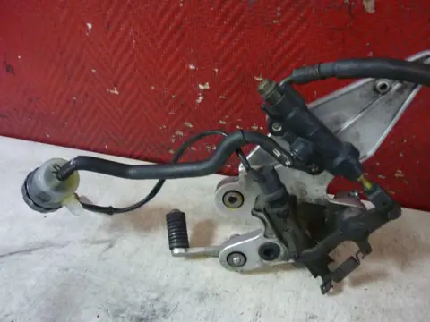 REMPOMP ACHTER Yamaha FZ6 2004 - 2007