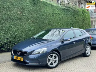 Volvo V40 1.6 D2 RIJDT SUPER/LAGE KM/PDC/DISTR.VERVANGEN!!