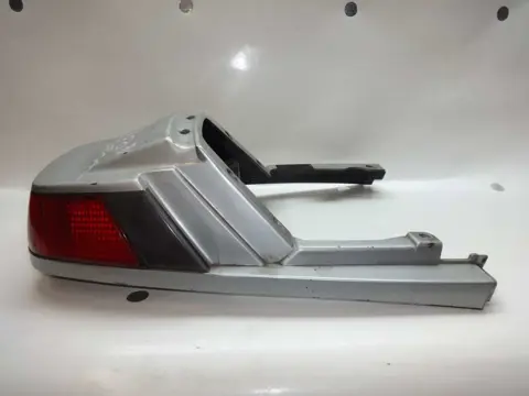 ACHTERKUIPDEEL Yamaha XJ 750 1982 - 1984