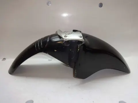 VOORSPATBORD Suzuki GSX 400 X Impulse 1986 - 1989