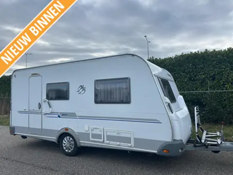 Knaus Sport 450 FU FRANS BED RONDZIT LUIFEL