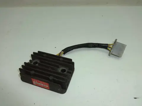 SPANNINGSREGELAAR Kawasaki LTD 454 1985 - 1995