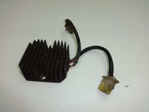 SPANNINGSREGELAAR Honda CB 450 1984 - 1988