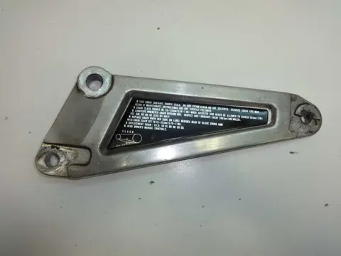 LINKER SCHETSPLAAT Honda CB 450 1984 - 1988