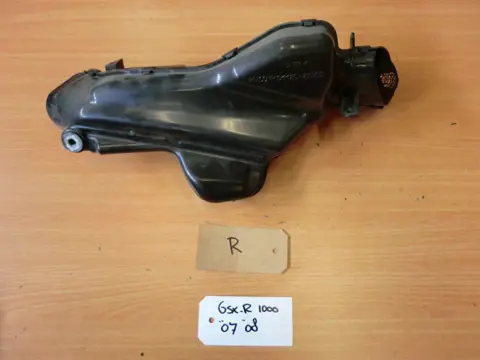 RECHTER LUCHTAANZUIGBUIS Suzuki GSX R 1000 2007 - 2008
