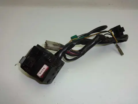 STUURSCHAKELAAR LINKS Yamaha XJ 900 F 1983 - 1994