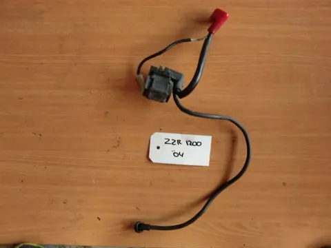 STARTMOTORRELAIS Kawasaki ZZR 1200 2002 - 2005