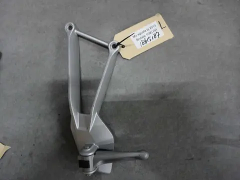 DUO VOETSTEUN LINKS MV Agusta 1090 RR Brutale 2010 - 2011