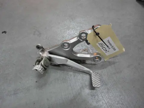 RECHTER SCHETSPLAAT Yamaha YZF R6 2008 - 2009