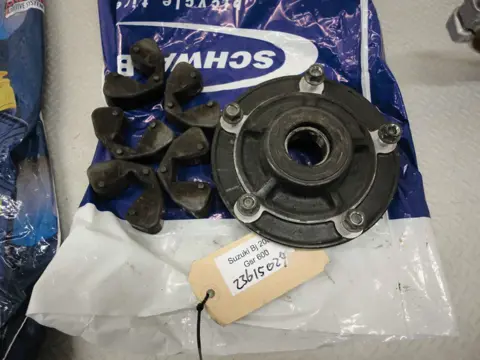 TANDWIELDRAGER Suzuki GSR 600 2006 - 2009