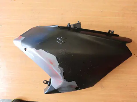 RECHTER ZIJKUIP Suzuki DL 650 V STROM 2003 - 2011
