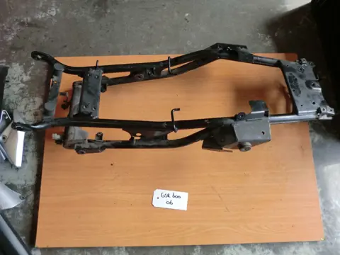 ACHTER SUBFRAME Suzuki GSR 600 2006 - 2009