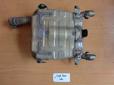 UITLAAT Suzuki GSR 600 2006 - 2009