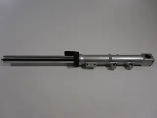 VOORPOOT LINKS COMPLEET Triumph Sprint ST 955 1999 - 2005