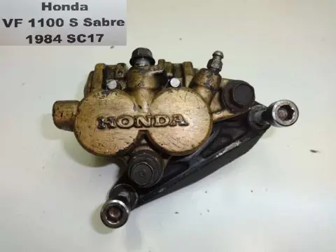REMKLAUW RECHTS VOOR Honda VF 1100 Sabre 1984 - 1985