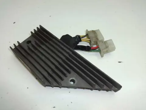 SPANNINGSREGELAAR Honda CB 700 1984 - 1986