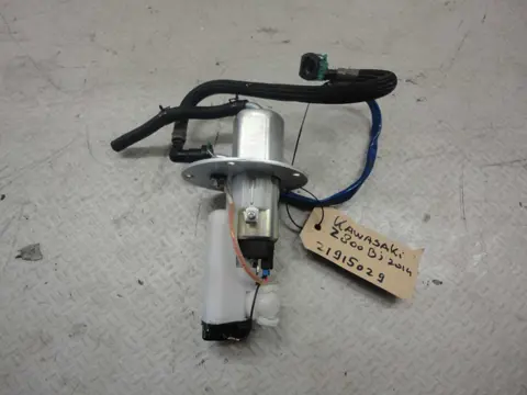 BRANDSTOFPOMP Kawasaki Z 800 2013 - 2014