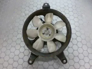 VENTILATOR Triumph Sprint ST 955 1999 - 2005