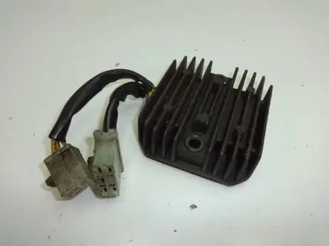 SPANNINGSREGELAAR Honda VF 500 1984 - 1986