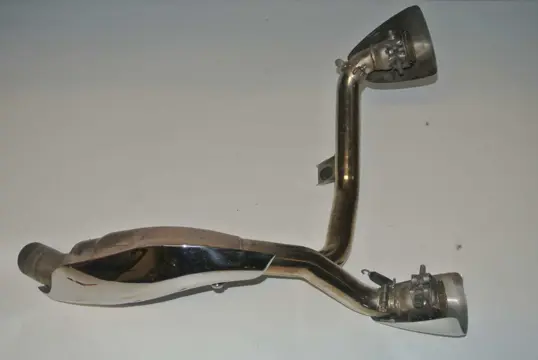 UITLAAT Triumph Speed Triple 1050 2008 - 2010