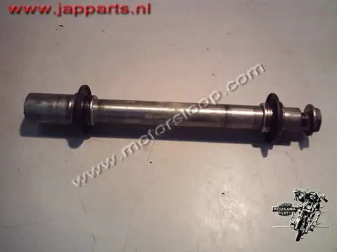 Yamaha YZF-R1(RN191) Voorwiel as