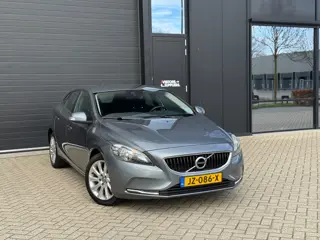 Volvo V40 2.0 D2 Nordic+ (bj 2016) NAVi|PARKSENSOR|120Pk|LMV|FACELIFT