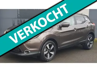 Nissan Qashqai 1.2 Tekna Nissan dealer onderhouden Pano dak