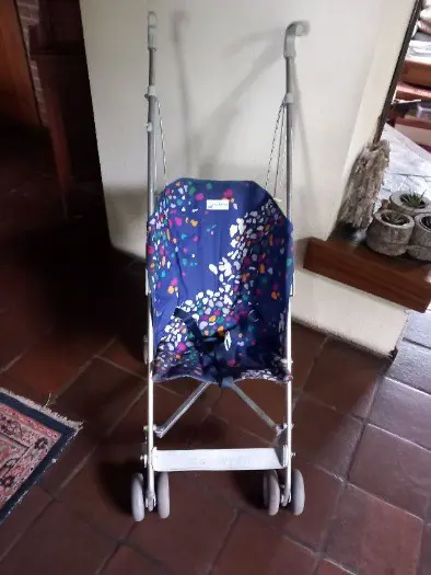 Buggy maclaren, handig in gebruik - 22,50