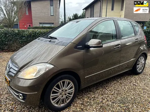 Mercedes-Benz A-klasse 160 BlueEFFICIENCY | TREKHAAK | AIRCO
