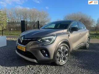 Renault Captur 1.6 E-Tech Plug-in Hybrid 160 Intens / Camera / Ambient light /