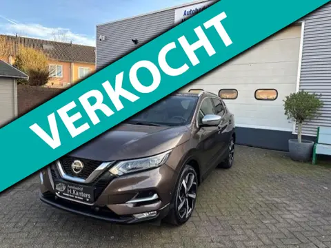 Nissan Qashqai 1.3 DIG-T Tekna + automaat leer bose panodak led koplampen trekhaak 360 camera