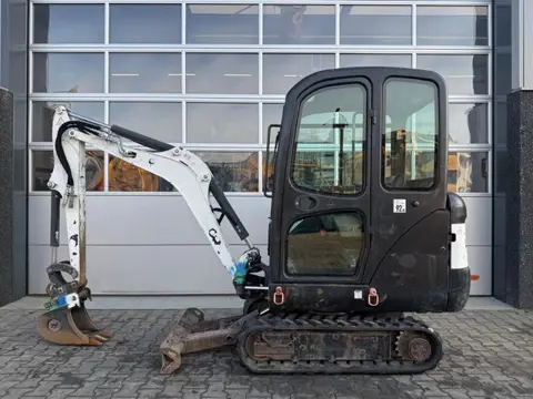 Bobcat E16 (bj 2014)