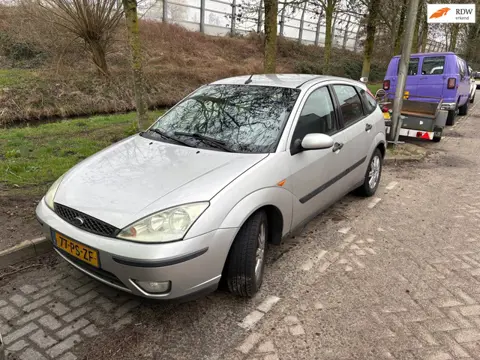 Ford Focus 1.6-16V Futura
