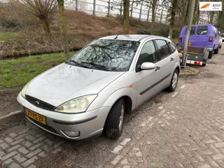 Ford Focus 1.6-16V Futura