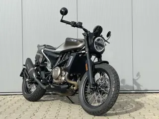 2019 Husqvarna Svartpilen 701 75pk ABS TC - Quickshifter - Spaakwielen