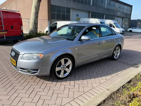 Audi A4 Limousine 2.0 TFSI quattro Pro Line * Automaat * Airco / Climatronic * 200PK * APK 27-2-2027