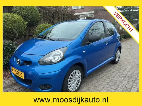 Toyota Aygo 1.0-12V Now Airco/ 5 Drs/ NL auto/ met NAP/ Nw Apk/ //  Verkoop op afspraak bel 06-53226