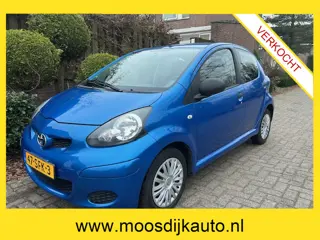 Toyota Aygo 1.0-12V Now Airco/ 5 Drs/ NL auto/ met NAP/ Nw Apk/ //  Verkoop op afspraak bel 06-53226
