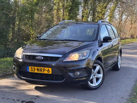 Ford Focus Wagon 1.6 Comfort Airco Cruise controle!