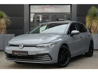 Volkswagen Golf 1.5 TSI Style 131pk Stoelverwarming/Navigatie/PDC