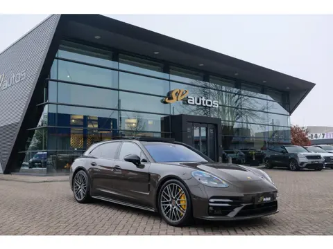 Porsche Panamera Sport Turismo 4.0 V8 Turbo S 700pk E-Hybrid Panoramadak Keramisch Luchtvering 4-wie