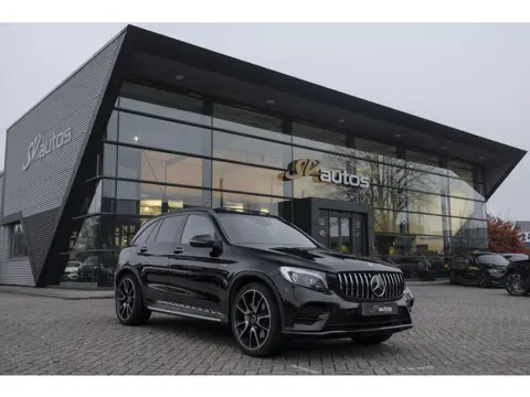 Mercedes-Benz GLC-klasse GLC43 AMG 367pk 4MATIC Panoramadak Luchtvering Burmester Trekhaak Distronic