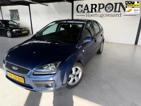 Ford Focus 1.6-16V Futura 5Deurs Airco Lm velgen Trekhaak NAP