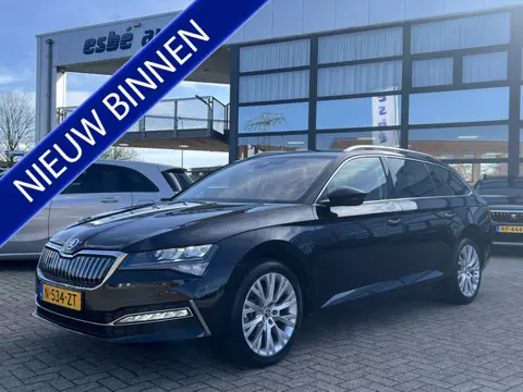 Škoda Superb Combi 1.4 TSI iV 218 pk Business Edition Plus Navigatie Trekhaak Camera Carplay Elek St