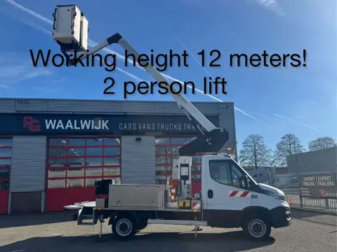 Iveco Daily 35S14 200 kg 2 persoonslift , incl testrapport diëlektrische test 12 Meter