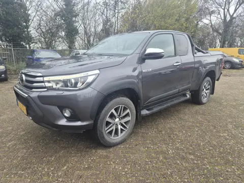 Toyota Hilux 2.4 D-4D-F Xtra Cab Challenger (bj 2019)