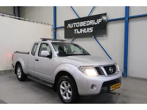 Nissan Navara 2.5 dCi SE King Cab 4X4 - N.A.P. Airco, Cruise, Navi, Trekhaak